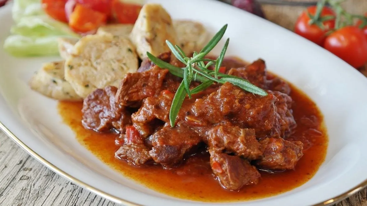 Capa: Cozinha Trivial Luzia Linares Flinto Download Completo 2021