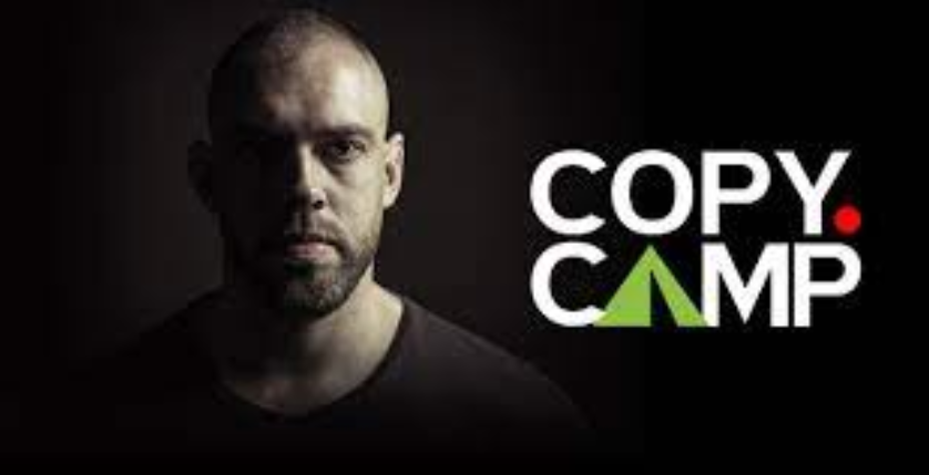Capa do curso Copycamp Remix com título em destaque e ícone de download, indicando acesso imediato ao conteúdo de alta conversão.