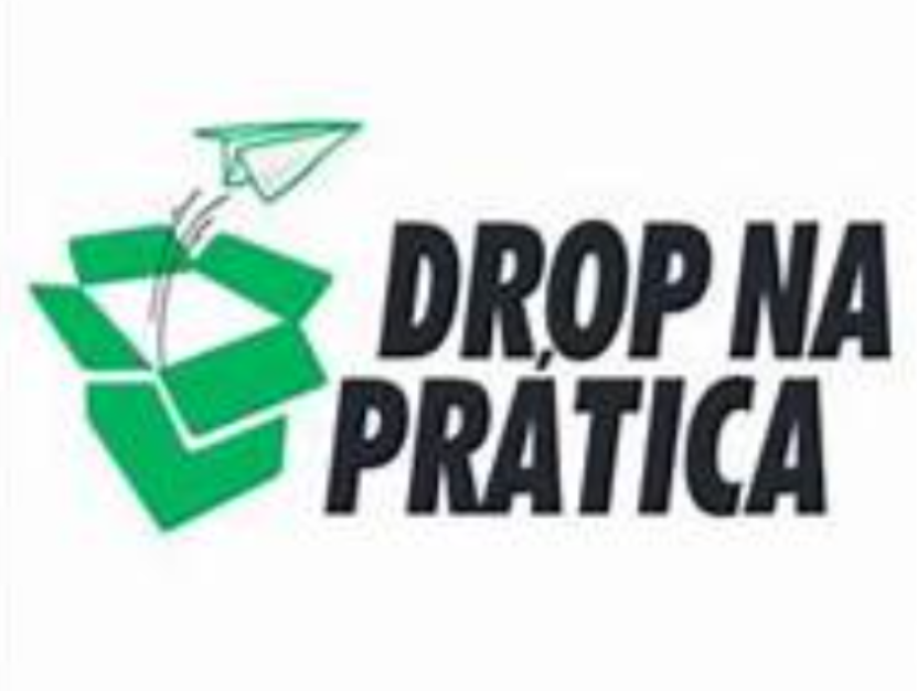 Pessoa de sucesso obtendo resultados financeiros expressivos com e-commerce e dropshipping, com gráficos de crescimento subindo.