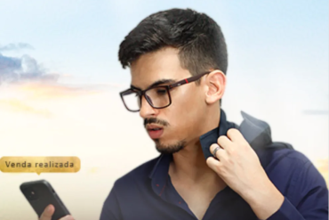 Lucas Cardoso ensinando método milionário para vender passagens aéreas