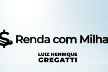 Luiz Gregatti apresentando o curso Renda com Milhas para lucrar com milhas aéreas e viagens