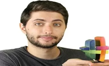 Screenshot do Intensivão Power BI da Hashtag Treinamentos exibindo gráficos e dashboards