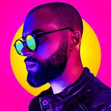 Capa do curso Motion Art Pro de Tales Ramiro, com elementos de animação digital e um logo estilizado.