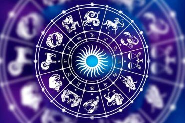 Capa do curso Astrologia Essencial de Thiago Anselmo, com fundo cósmico e símbolos astrológicos vibrantes.