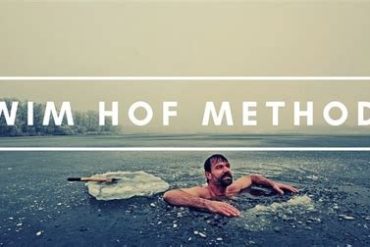 Wim Hof Method - Homem de Gelo respirando em ambiente frio com efeito de download