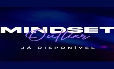 Thiago Finch apresentando o curso Mindset Outlier