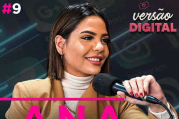 Ana Jords em treinamento Direção Digital 2.0 com gráficos de marketing digital