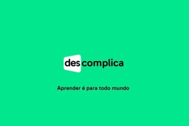 Capa do curso Descomplica de Exatas, com título em destaque e ícones representando matemática, física e ciência.
