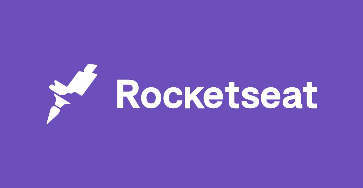 Logo do curso Explorer da Rocketseat em destaque com ícones de download