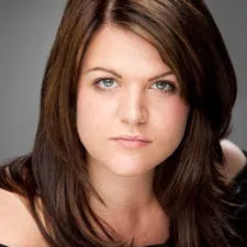 Capa do Curso Natália Torres - Criativos Black de Alta Conversão no Facebook