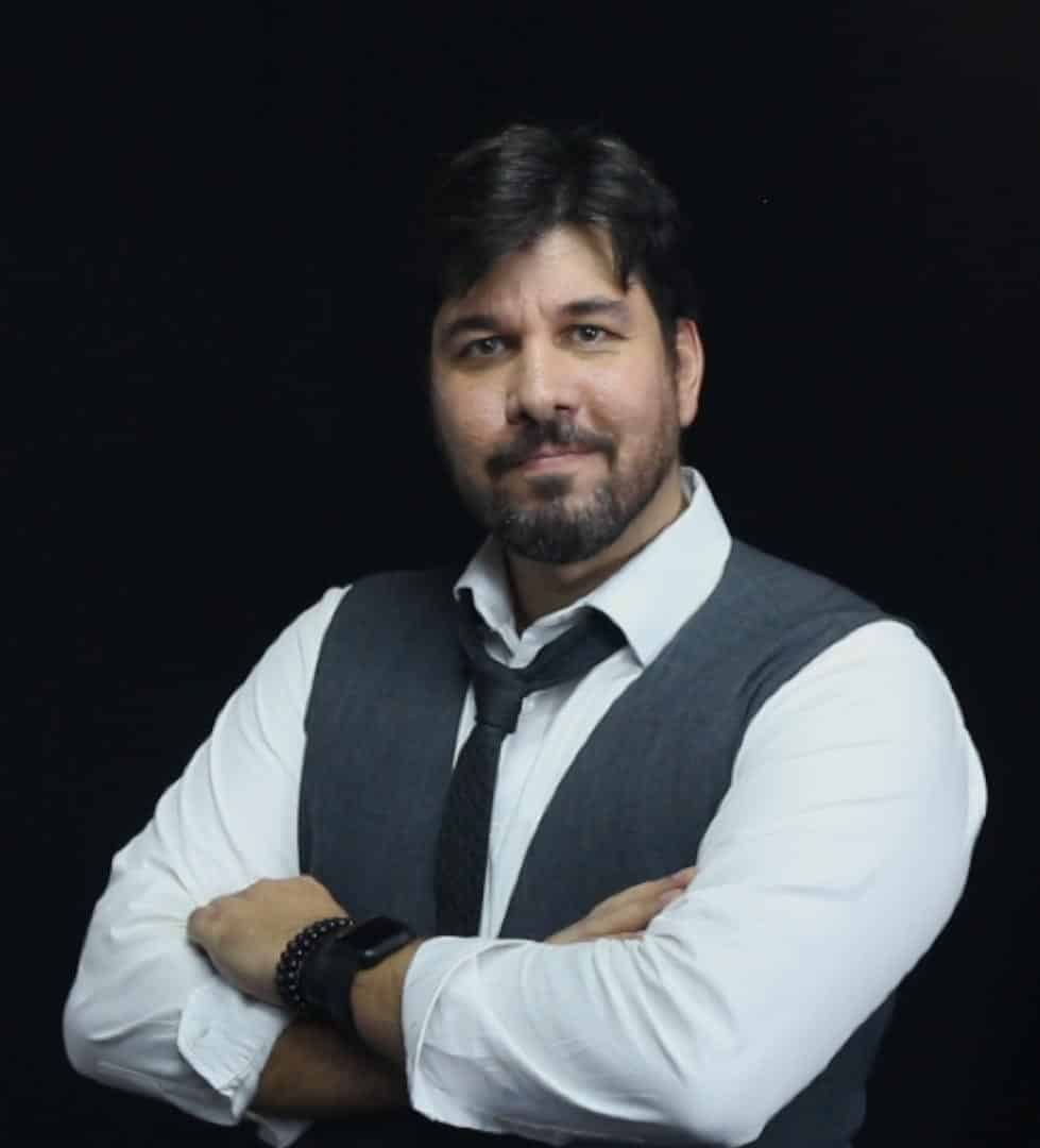 Capa do curso Gênio da Memória Neuroaprendizagem de Victor Ribeiro com ícones de cérebro e aprendizado.